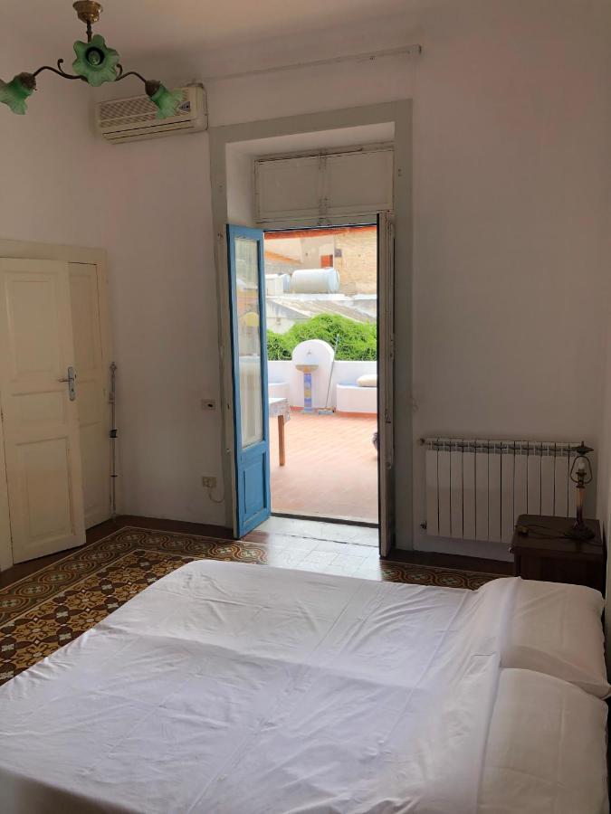 Isola - Lipari Centro Storico Villa Екстериор снимка