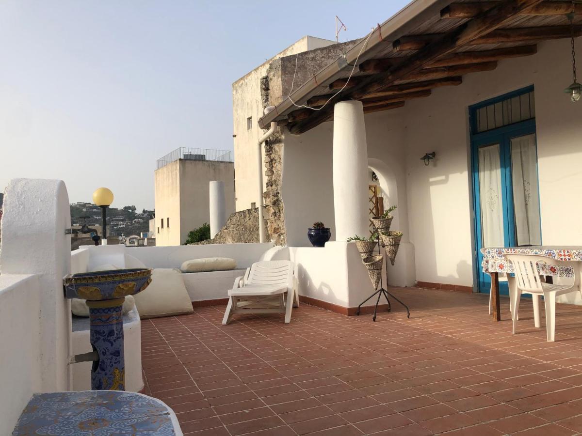 Isola - Lipari Centro Storico Villa Екстериор снимка