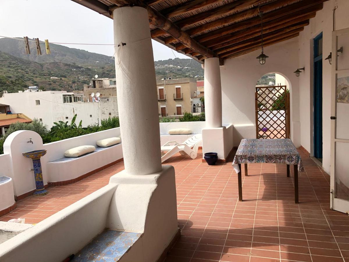 Isola - Lipari Centro Storico Villa Екстериор снимка