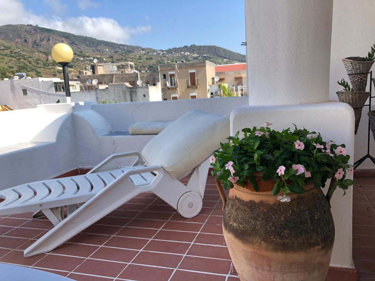 Isola - Lipari Centro Storico Villa Екстериор снимка